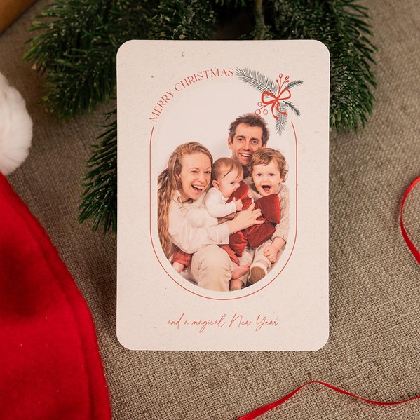 Staande kerstkaart met ovale foto en kerstelementjes TA1188-2600028-03-100