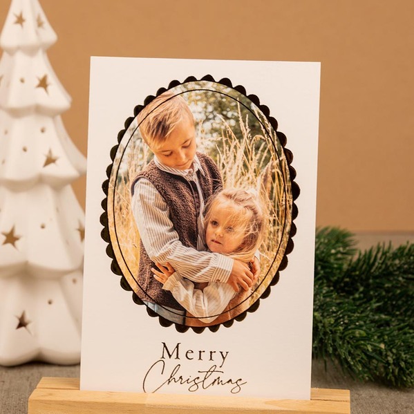Staande kerstkaart met foto in ovaal kader met goudfolie TA1188-2600032-03-100