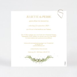 stijlvolle trouwkaart met kalkpapier en foto in bloemenkrans TA0110-2200018-03 2
