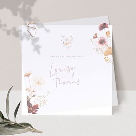 fleurige-trouwkaart-met-bloemen-en-kalkomslag-TA0110-2200031-03-1
