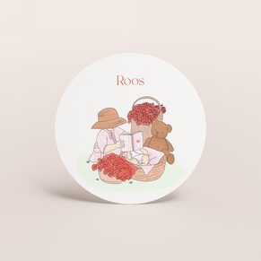 Ronde geboortekaart met AI-illustratie met zusje