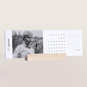 Calendrier annuel long format sur socle en bois