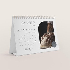 Calendrier de bureau chevalet et photos arrondies