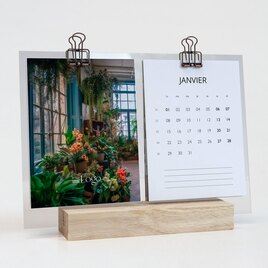 calendrier de bureau plexi sur socle en bois et photos TA0886-2300013-02 1