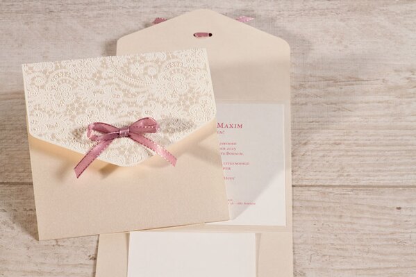 romantische trouwkaart met kantmotief en oudroze strikje buromac 108115 TA108-115-03 1