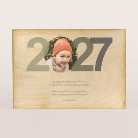 a5 nieuwjaarsbrief in hout met foto jaartal en eigen tekst TA11809-2500002-03 1