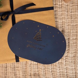 ovale kerstkaart met jaartal kerstboom en goudfolie TA1188-2600123-03 3