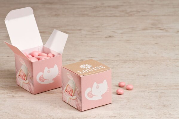 roze doopsuikerdoosje met katje en foto voor suikerbonen TA1575-1700081-03 1