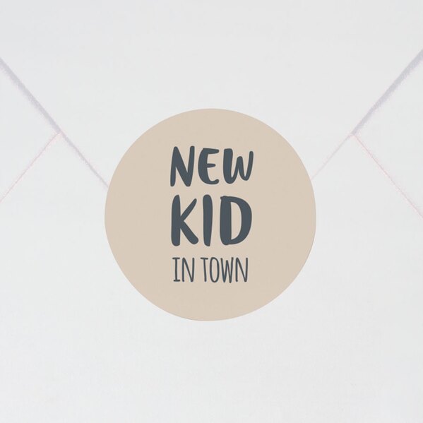 sluitzegel new kid in town 3 7 cm TA571-136-03 1