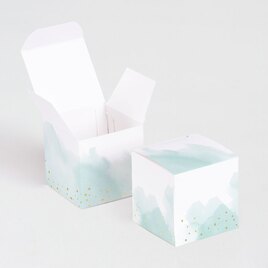 boite-a-dragees-naissance-cube-aquarelle-vert-menthe-et-confettis-TA719-105-02-1